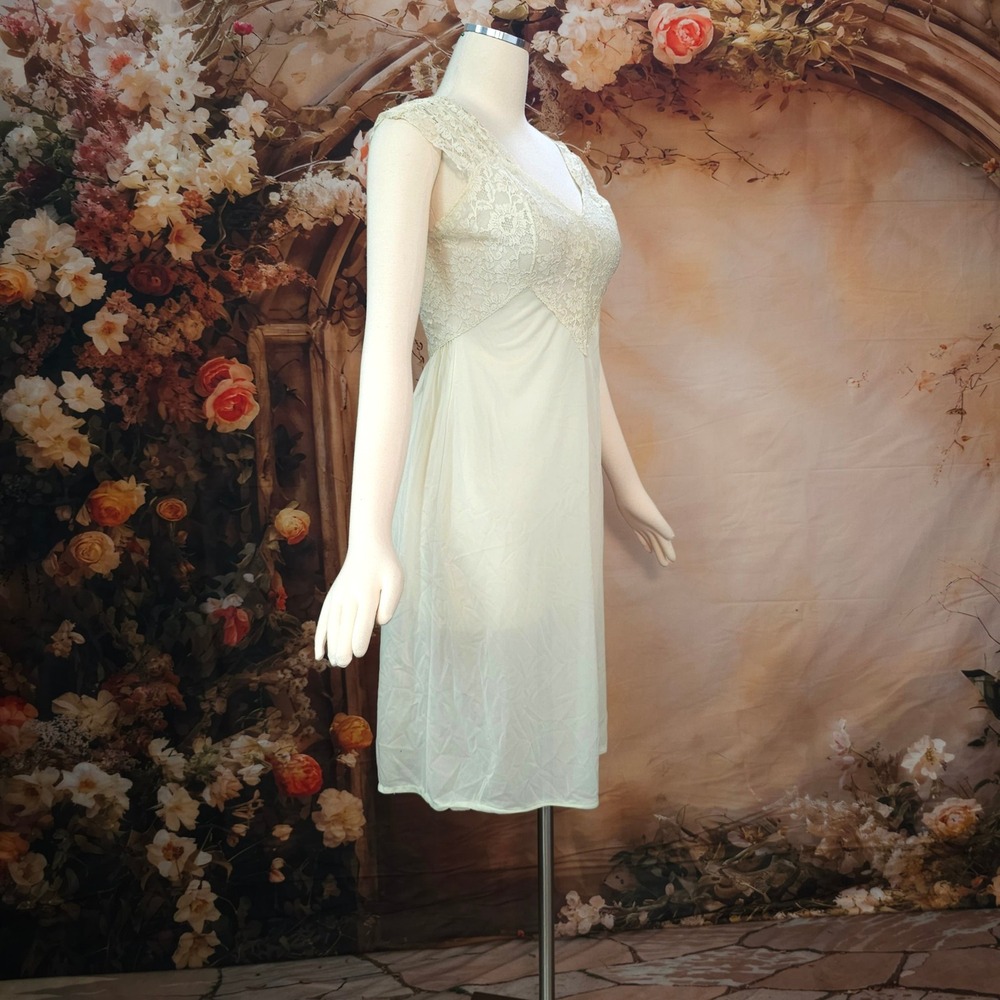 Vintage 1960s Lace Bodice Full Slip Pale Green Yellow Nylon Nightgown Lingerie